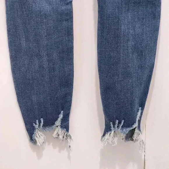 Judy Blue Distressed‎ Cropped Jeans Womens Size 3/26 - Picture 11 of 16